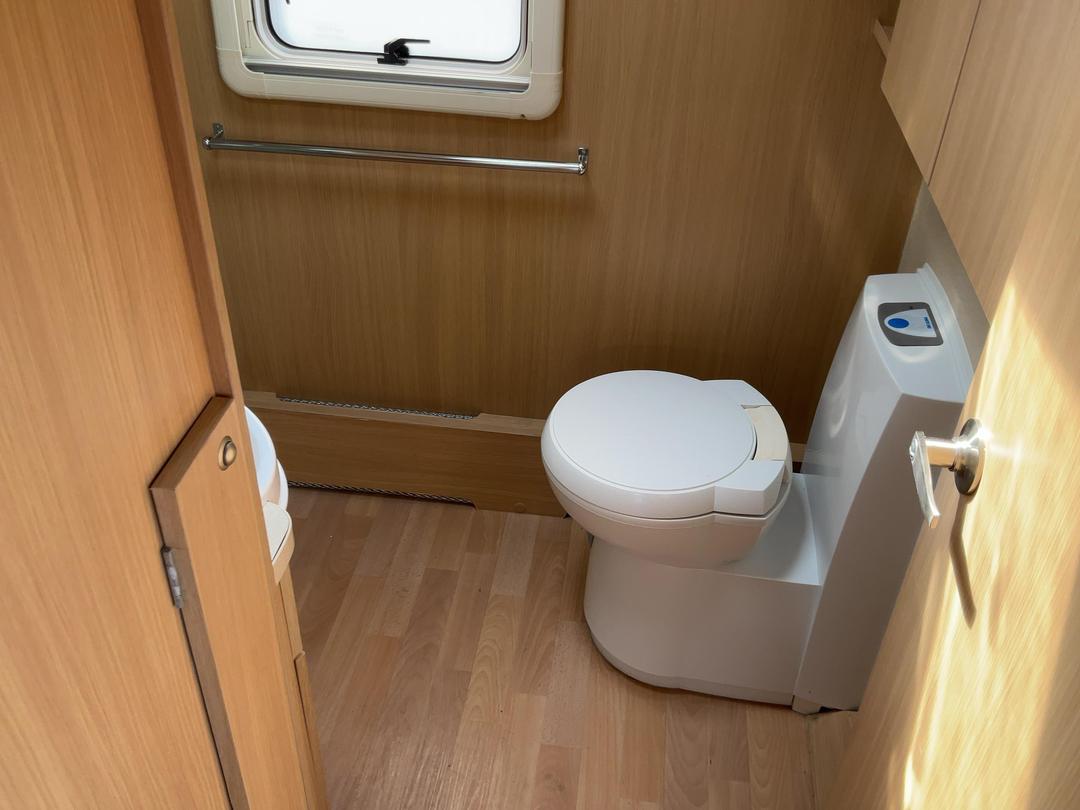 Photo '16' of Caravan Abbey Spectrum 540 Caravan - Tandem Photo '16' of Caravan Abbey Spectrum 540 Caravan - Tandem