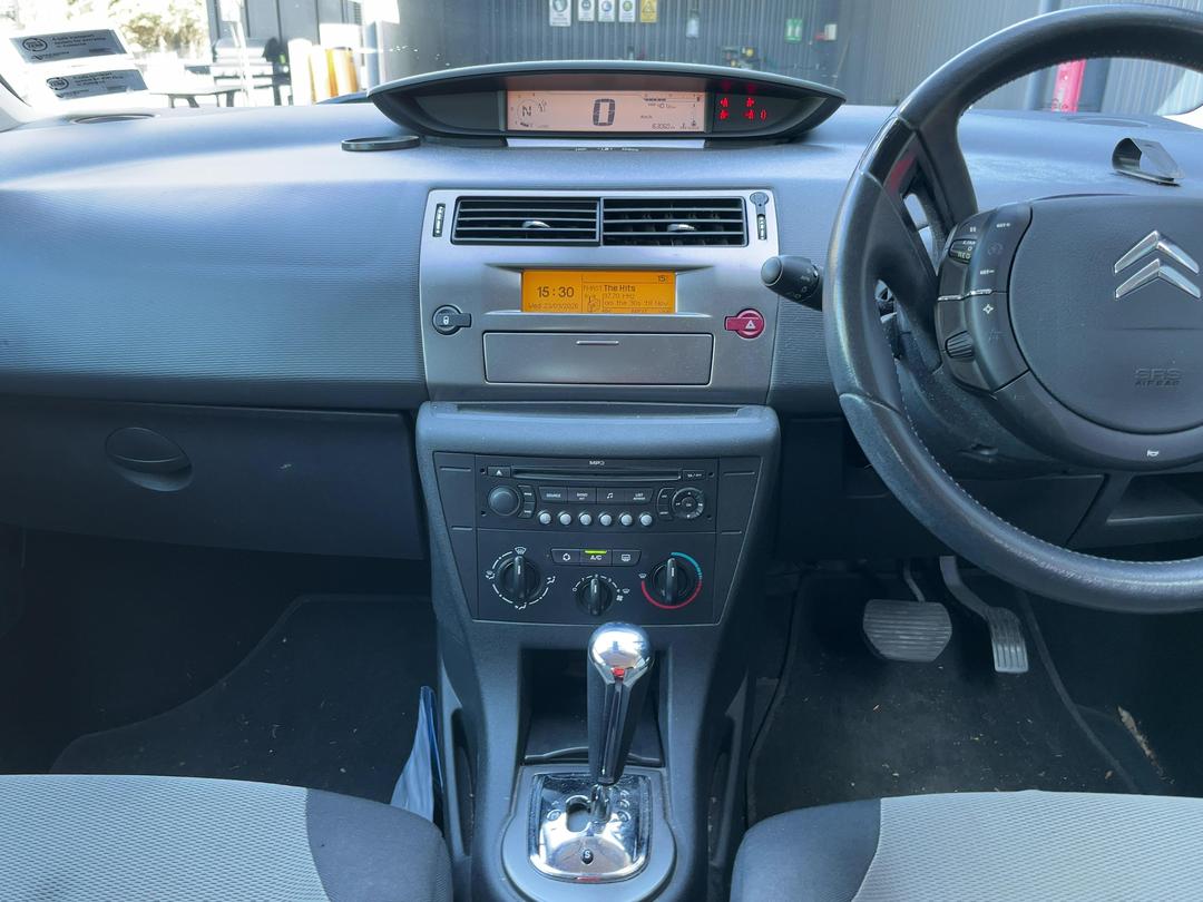 Photo '20' of Citroen C4 Photo '20' of Citroen C4