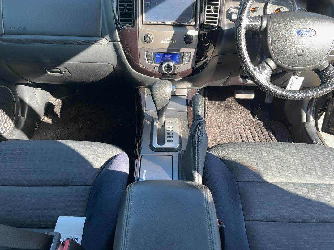 Photo '16' of Ford Escape Photo '16' of Ford Escape