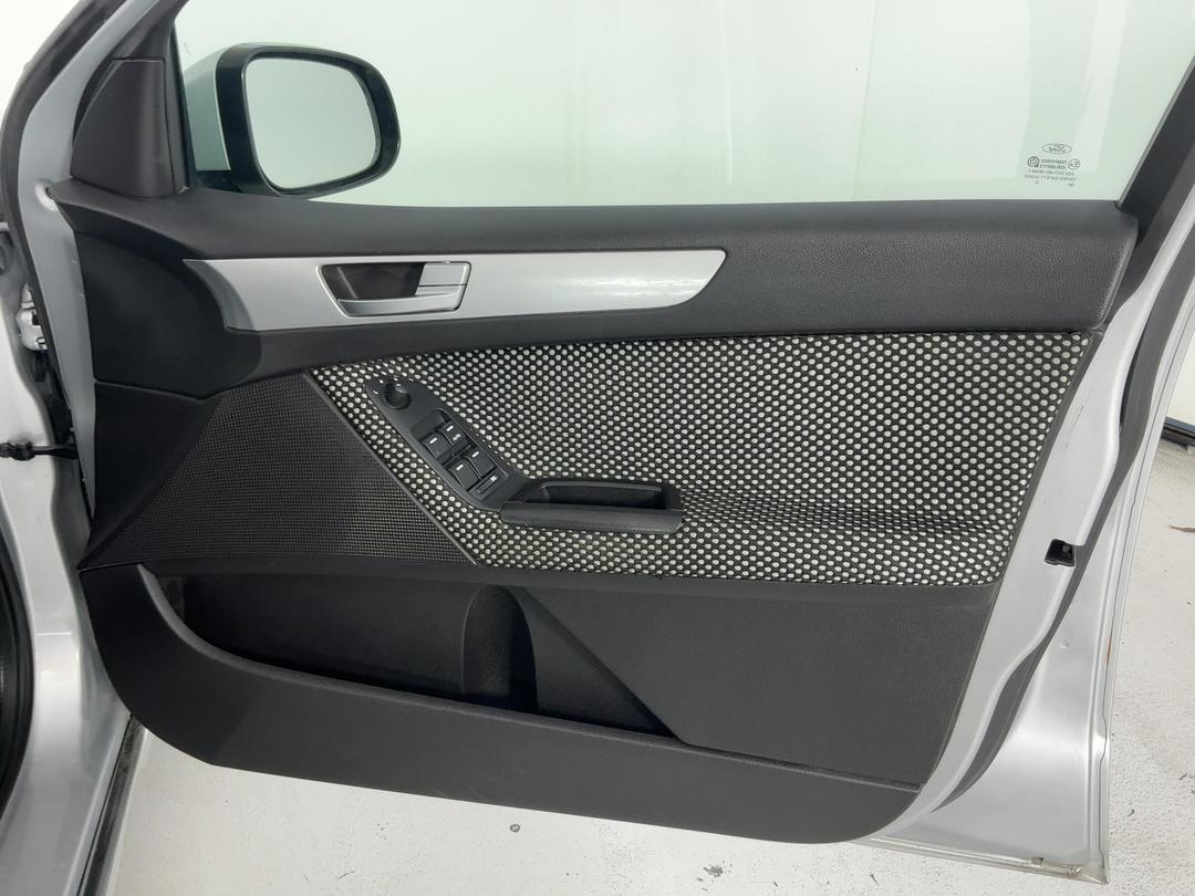 Photo '15' of Ford Falcon