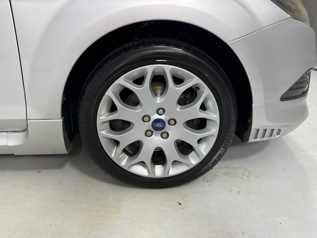 Photo '9' of Ford Focus