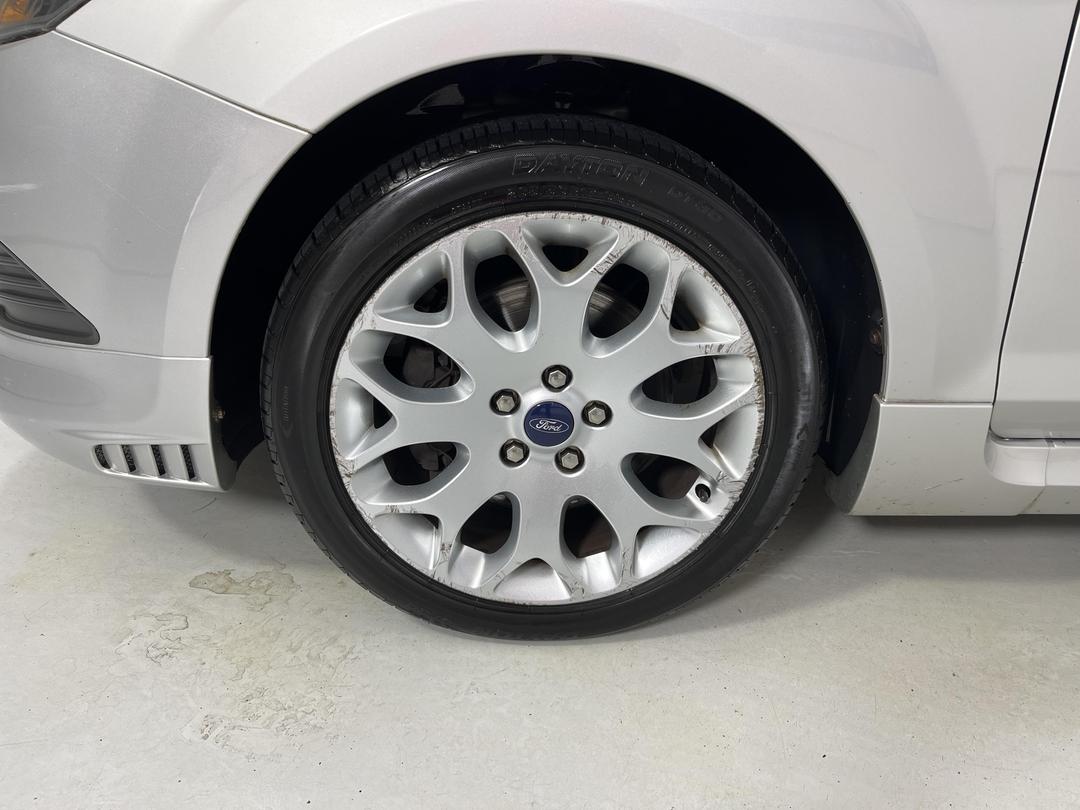 Photo '10' of Ford Focus