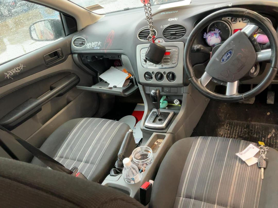 Photo '10' of Ford Focus