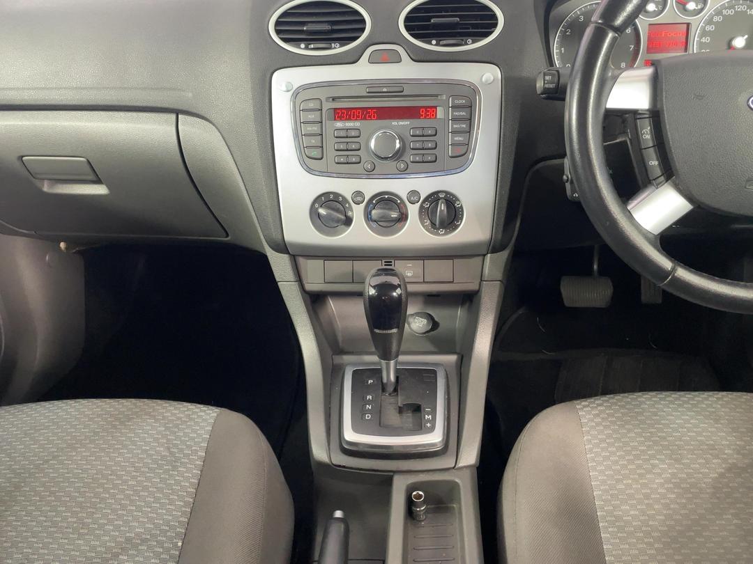 Photo '16' of Ford Focus Photo '16' of Ford Focus