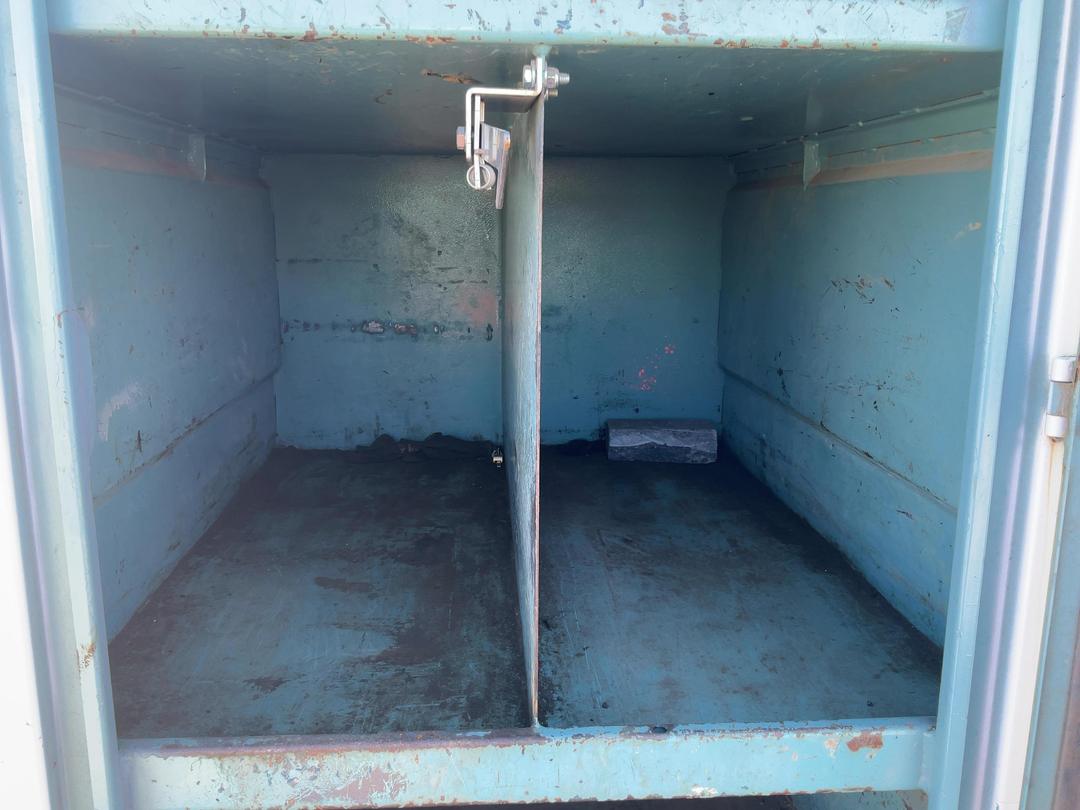 Photo '16' of Hino Dutro XZU417R Tipper