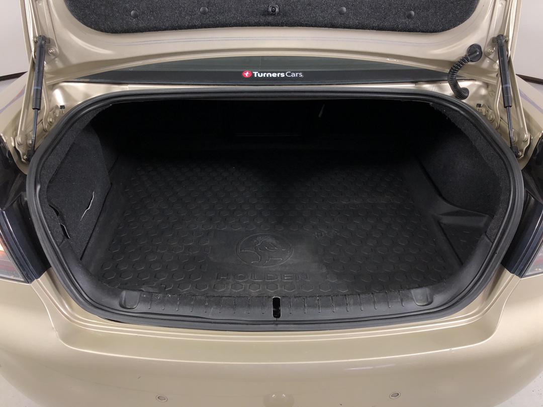 Photo '14' of Holden Commodore