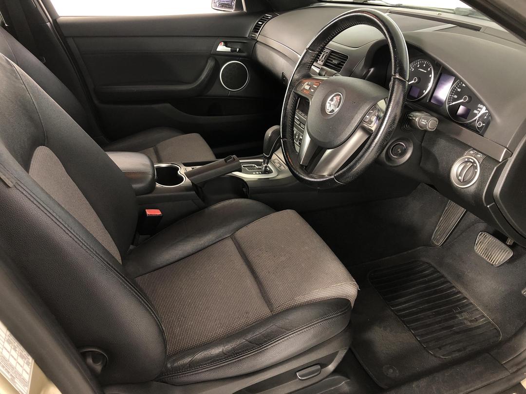 Photo '16' of Holden Commodore