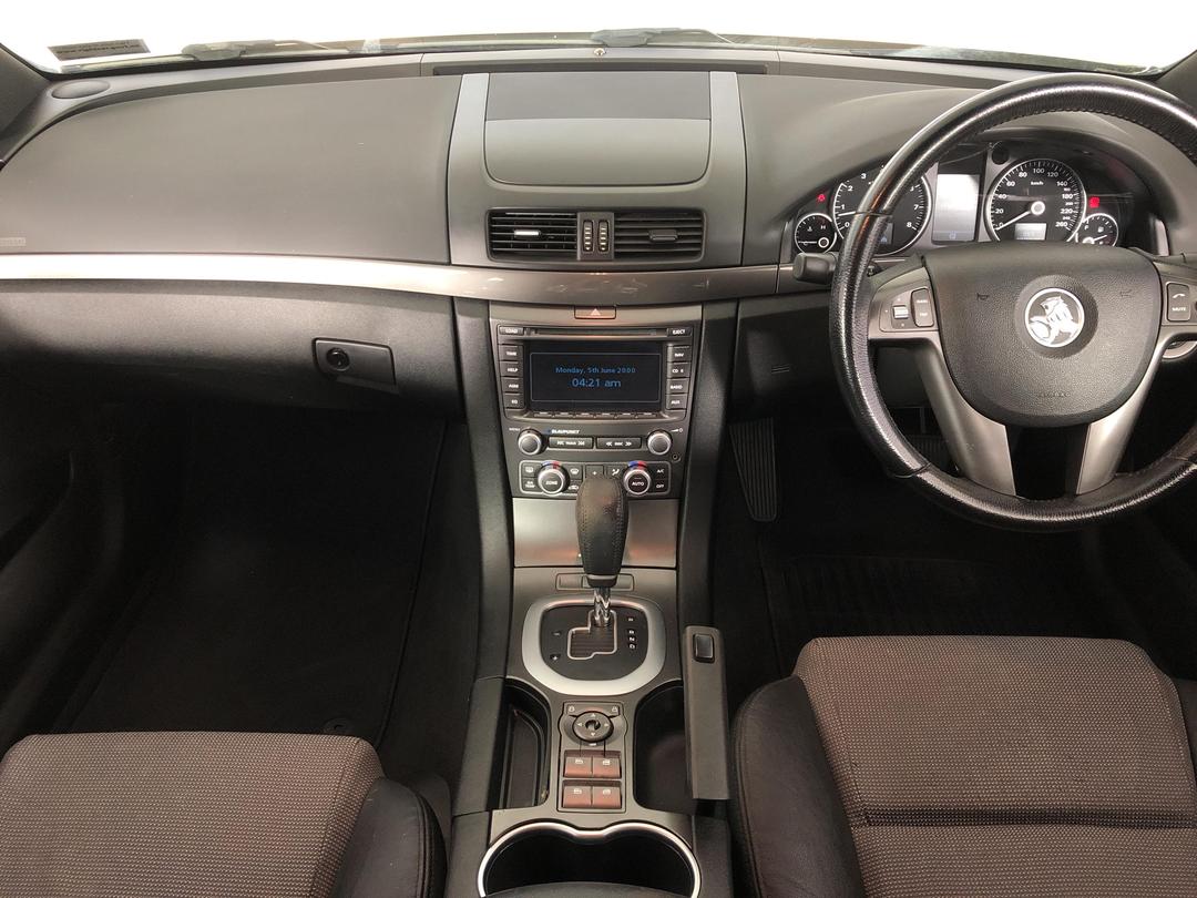 Photo '17' of Holden Commodore