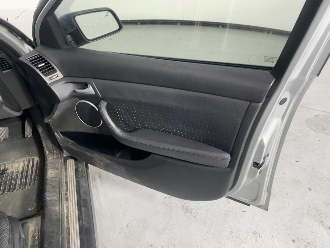 Photo '15' of Holden Commodore