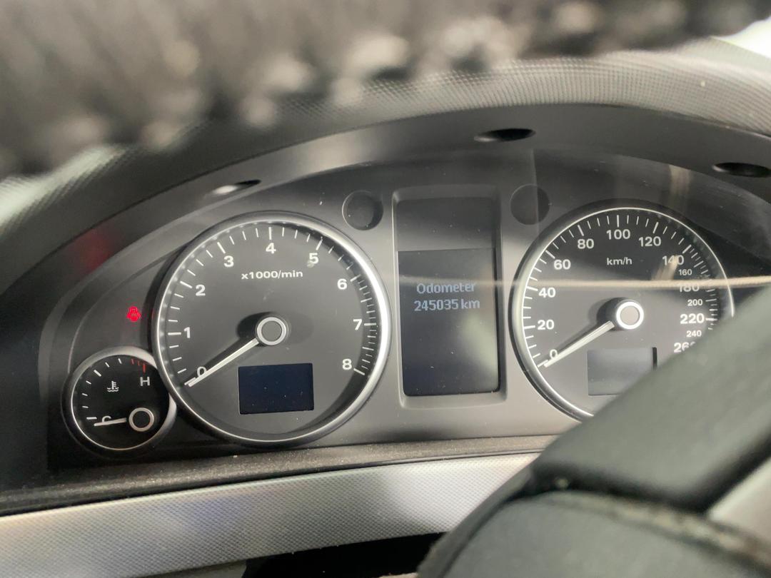 Photo '21' of Holden Commodore