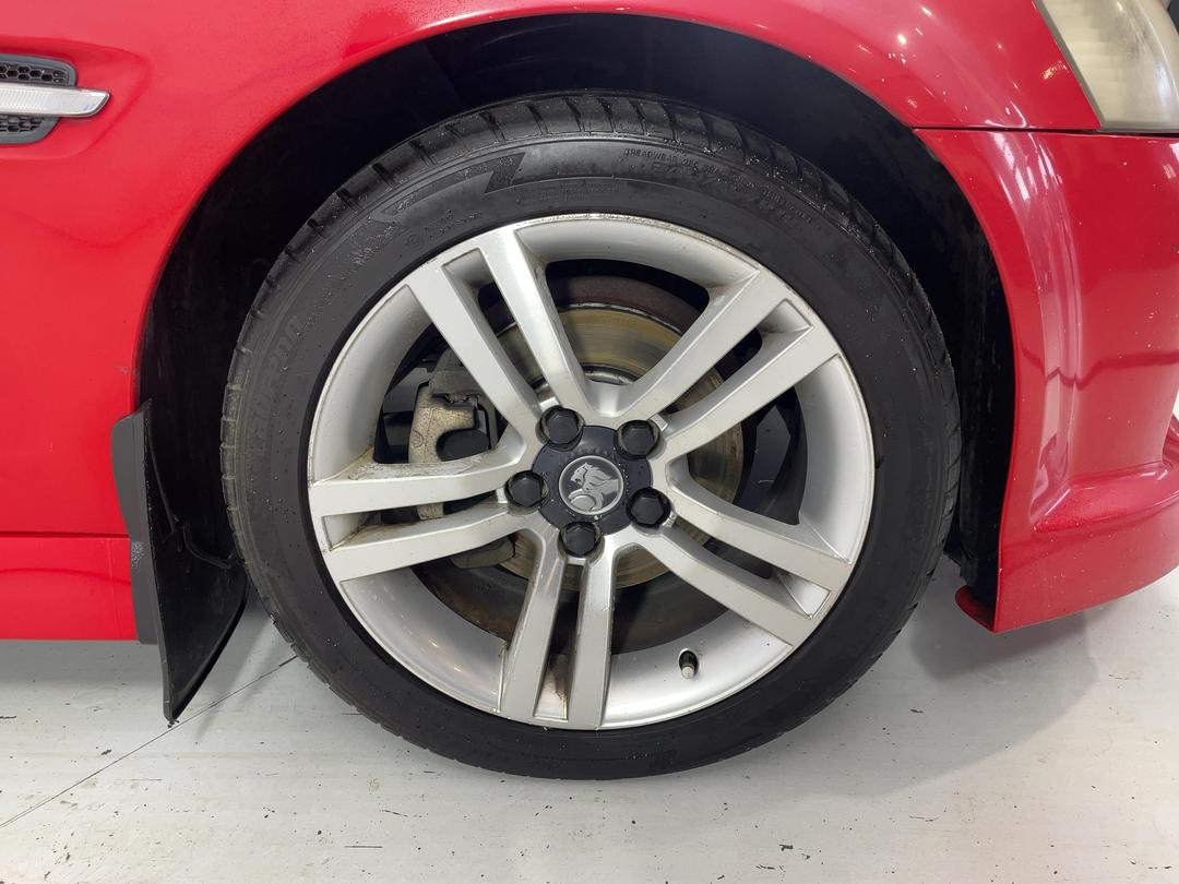 Photo '9' of Holden Commodore