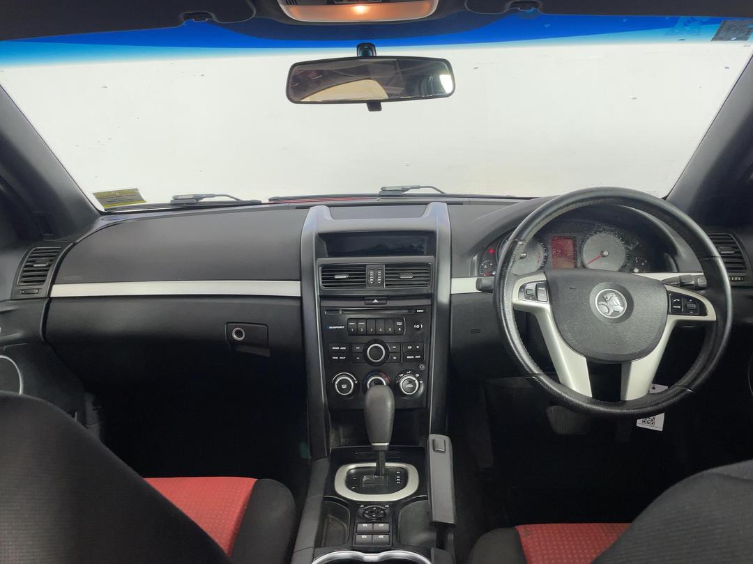 Photo '17' of Holden Commodore