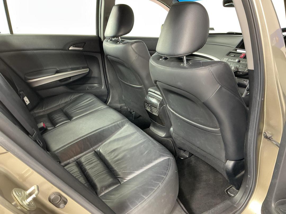 Photo '20' of Honda Accord