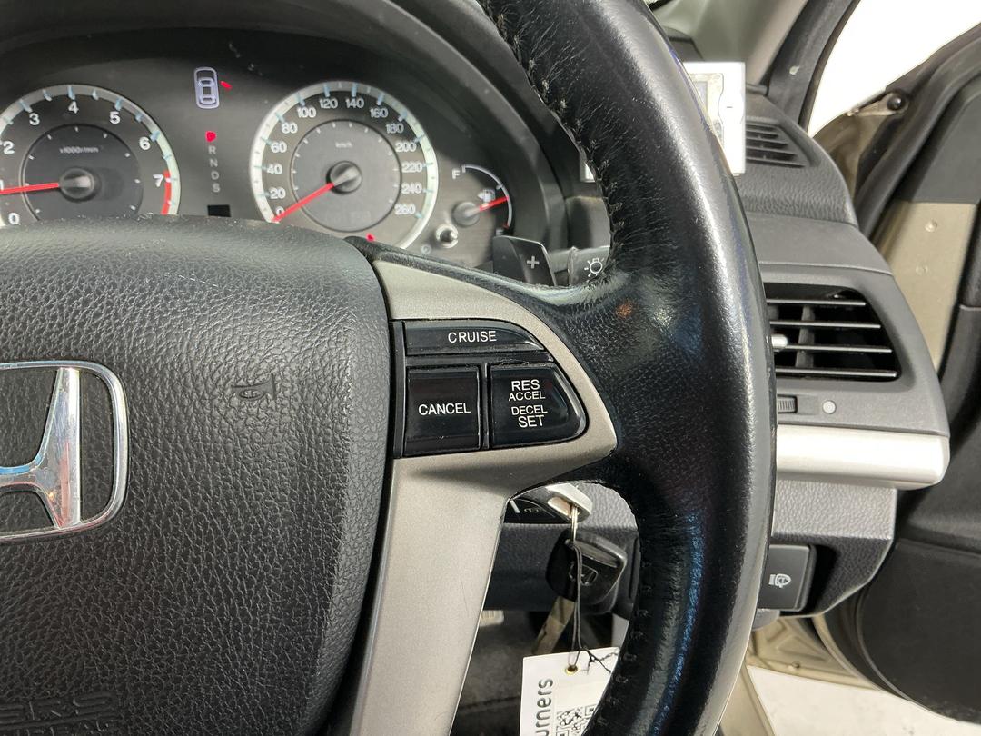 Photo '24' of Honda Accord