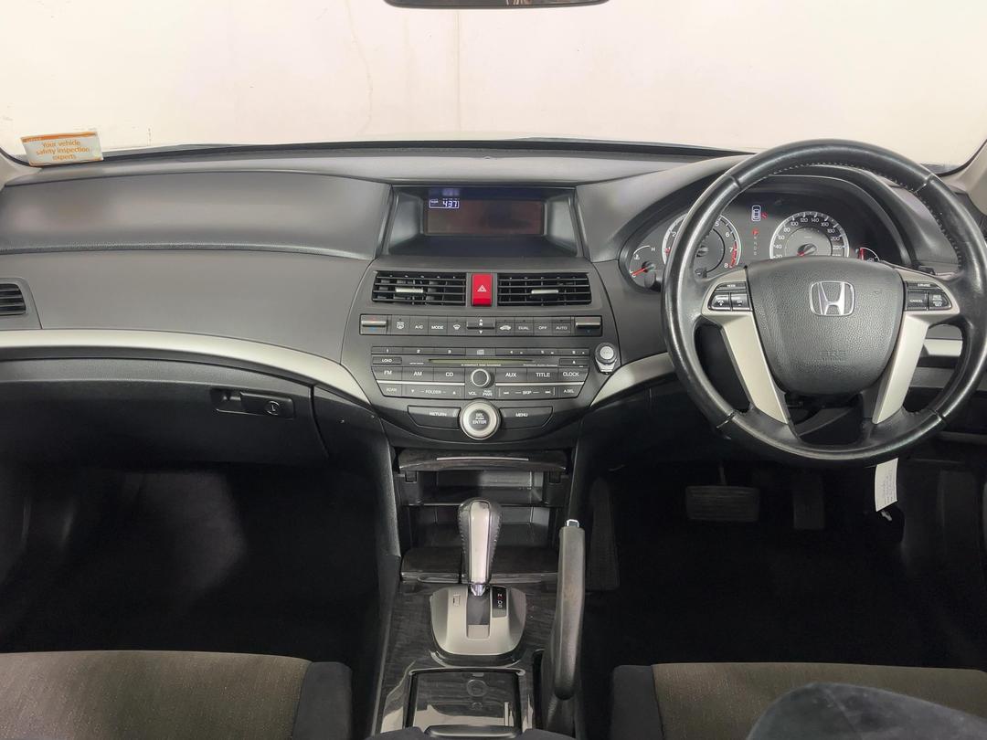 Photo '17' of Honda Accord