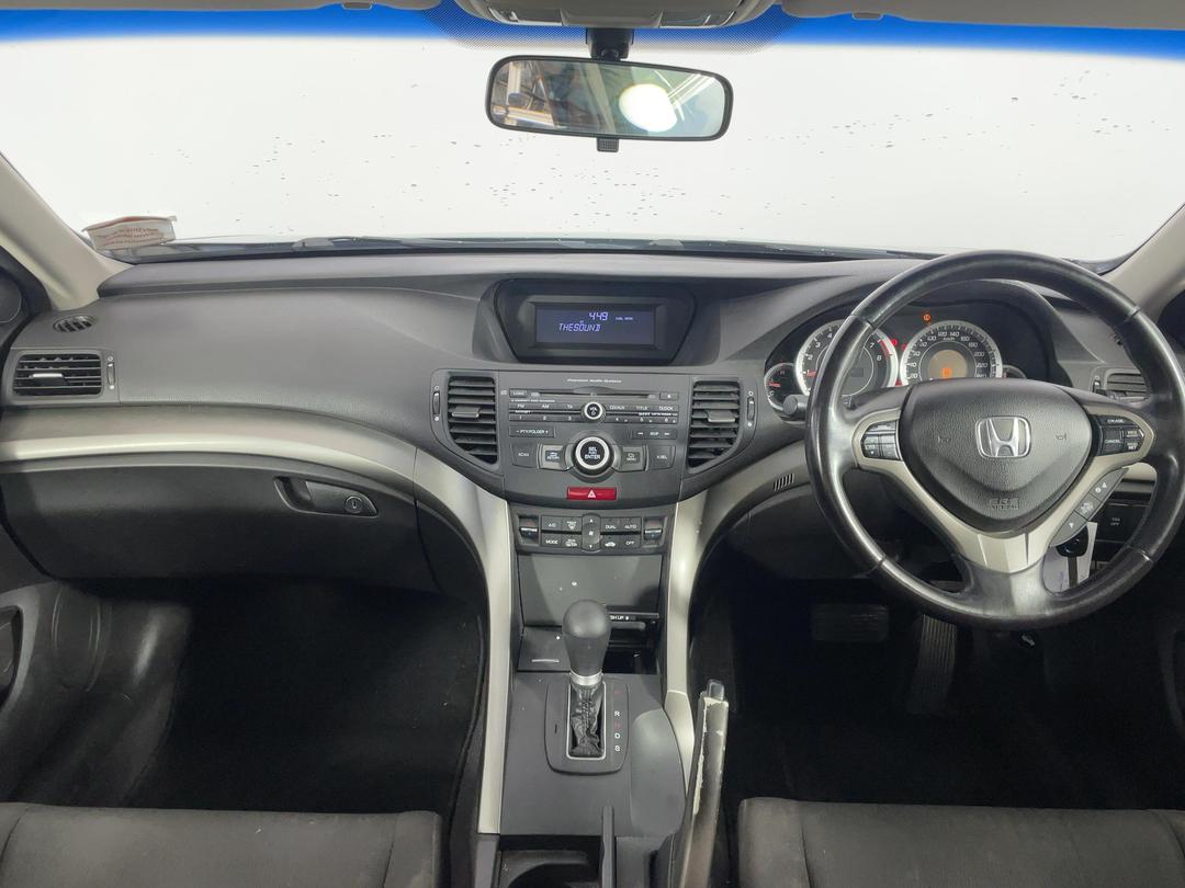 Photo '17' of Honda Accord