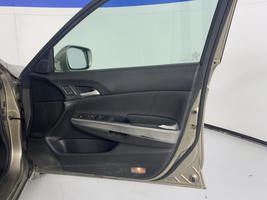 Photo '15' of Honda Accord