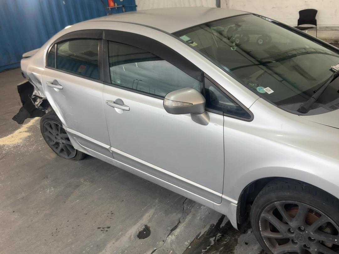 Photo '3' of Honda Civic Hybrid Photo '3' of Honda Civic Hybrid