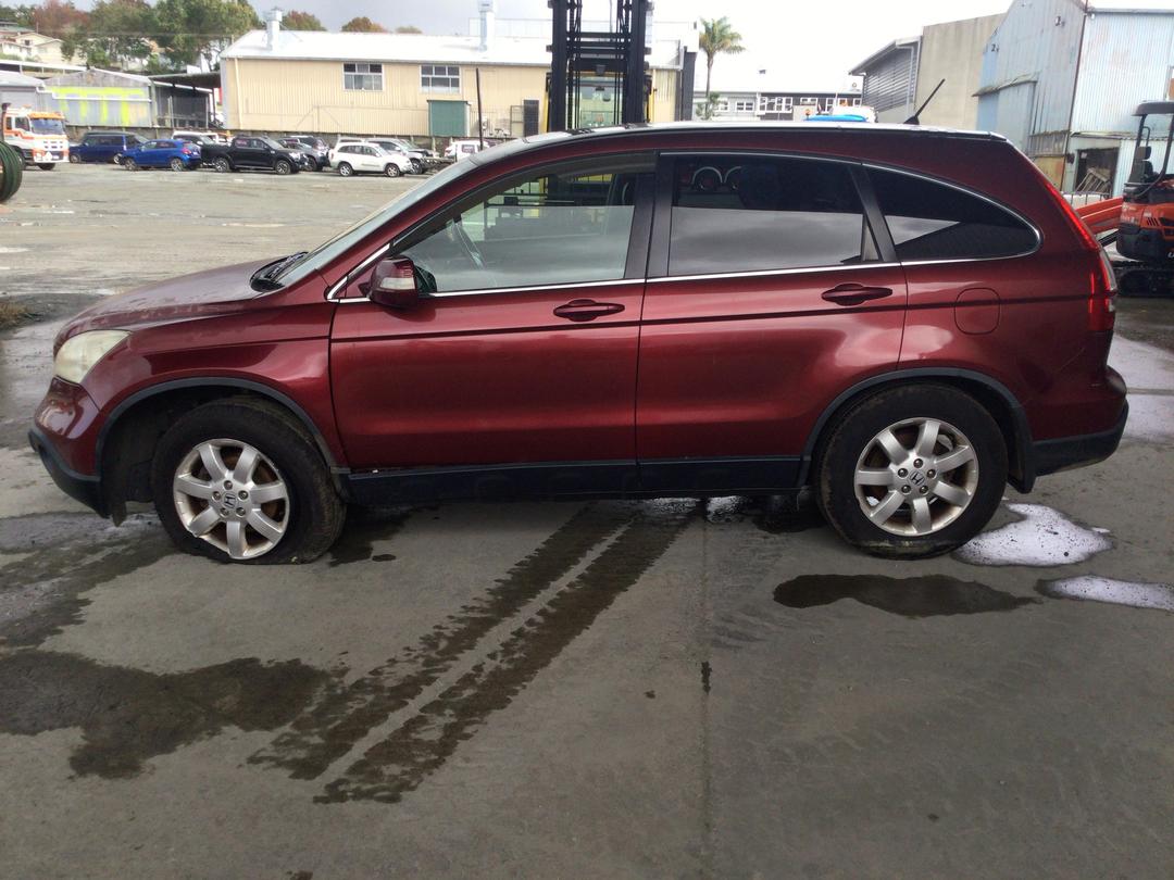 Photo '4' of Honda CRV Sport