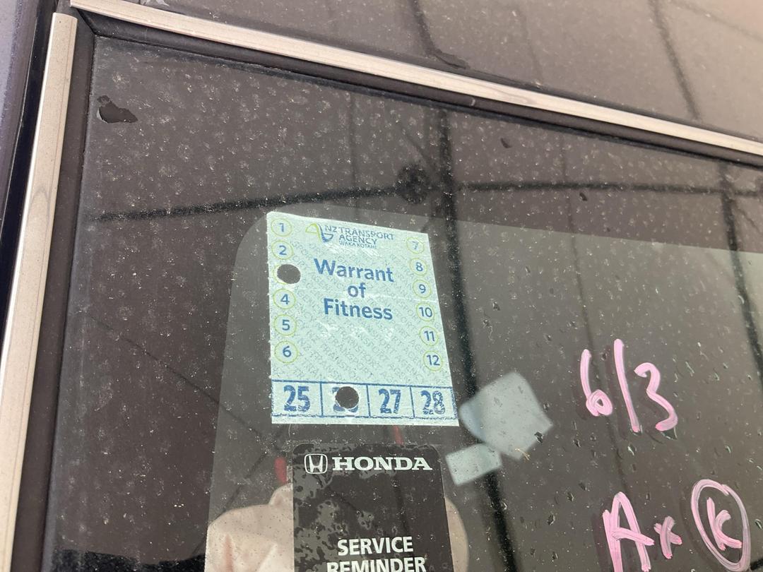 Photo '10' of Honda FIT