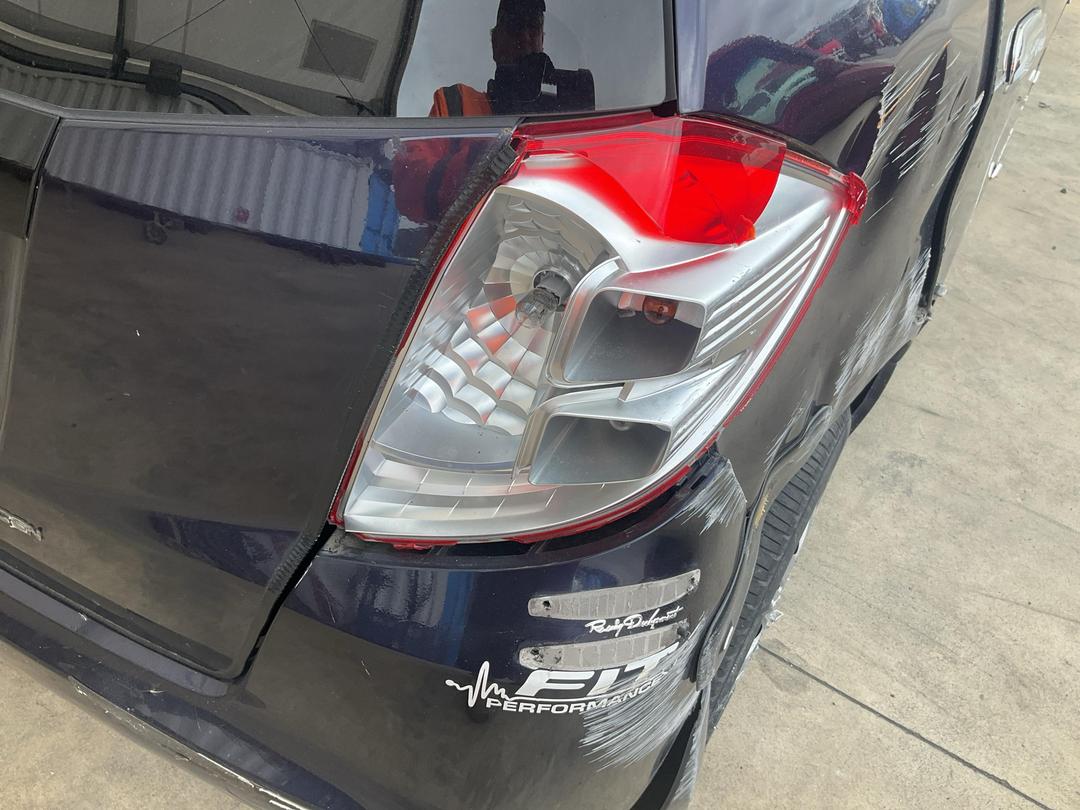 Photo '18' of Honda FIT