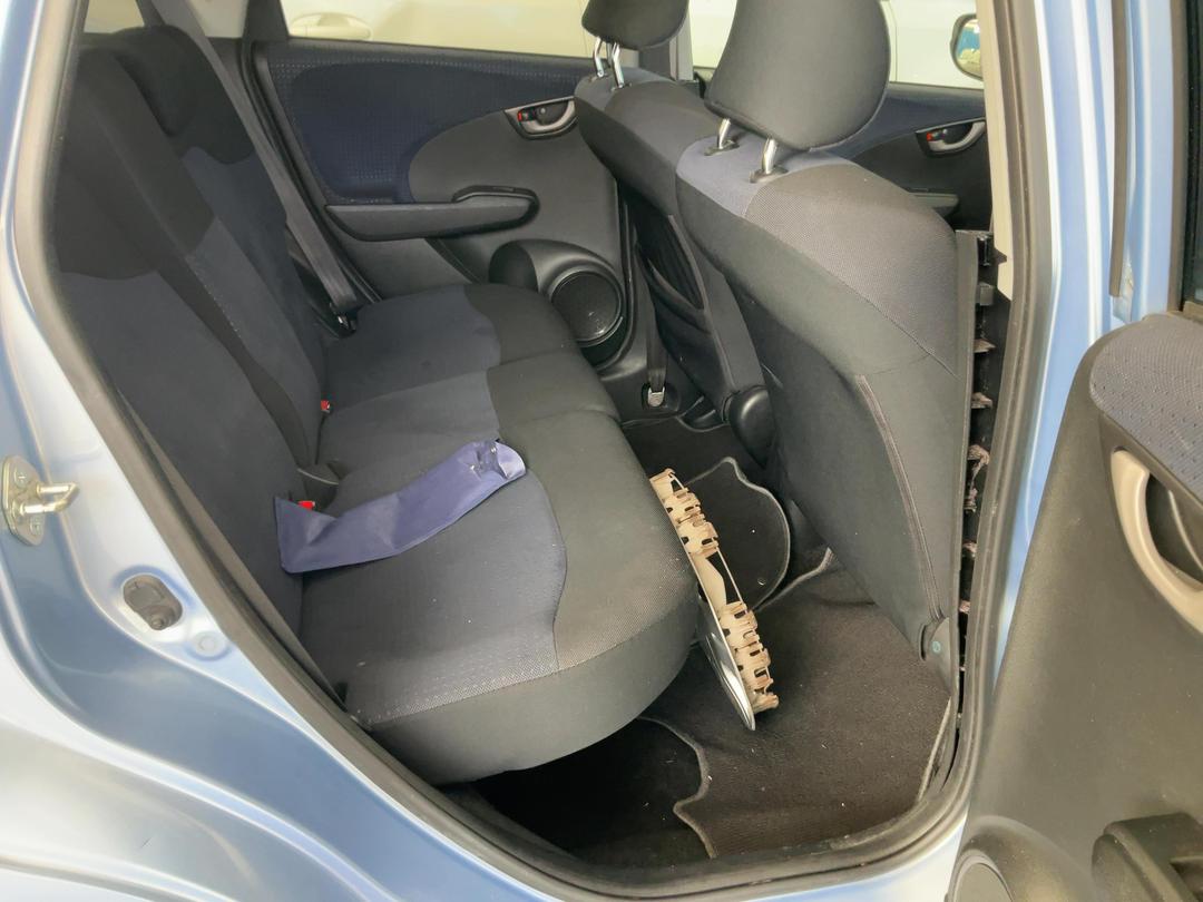 Photo '21' of Honda FIT