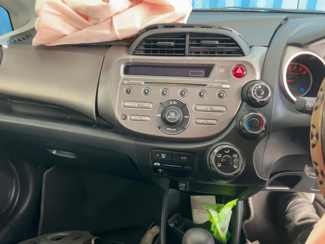 Photo '26' of Honda FIT