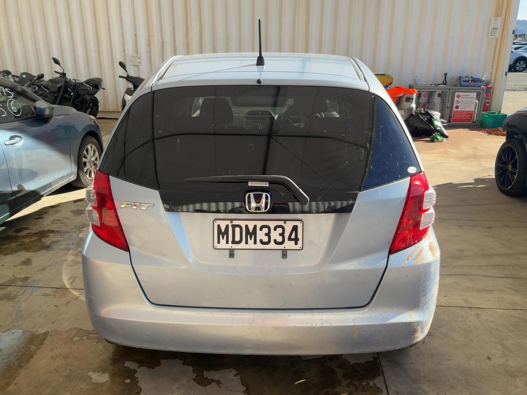 Photo '6' of Honda FIT