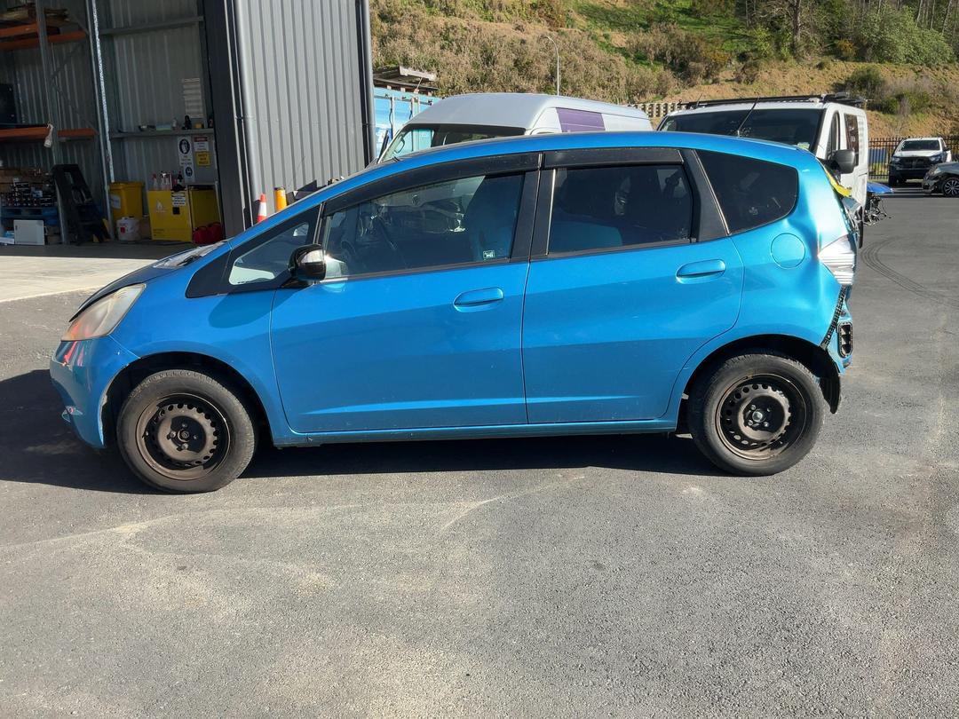 Photo '5' of Honda FIT Photo '5' of Honda FIT