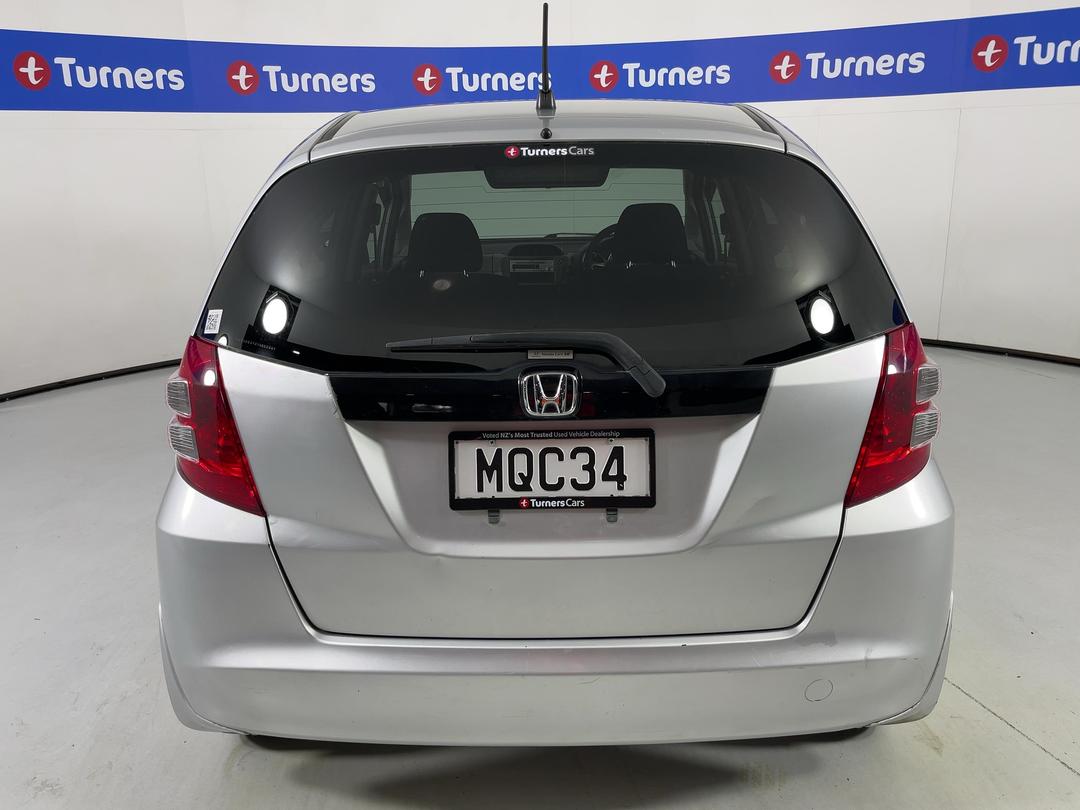 Photo '6' of Honda FIT