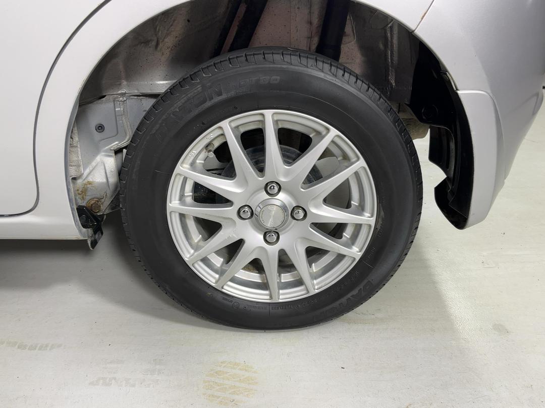 Photo '11' of Honda FIT