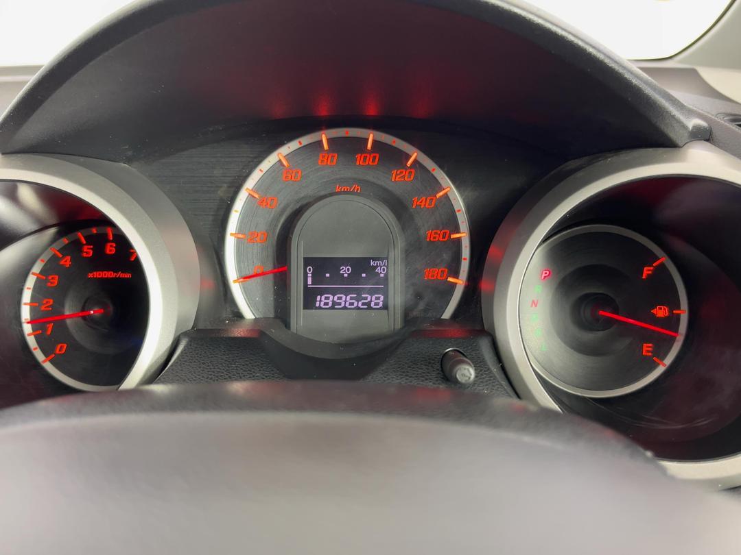 Photo '21' of Honda FIT