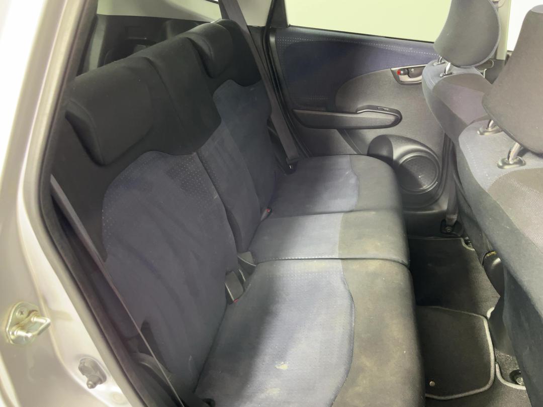 Photo '20' of Honda FIT