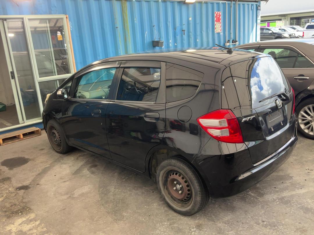 Photo '5' of Honda FIT Photo '5' of Honda FIT