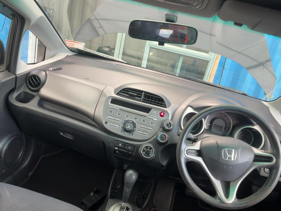 Photo '15' of Honda FIT Photo '15' of Honda FIT