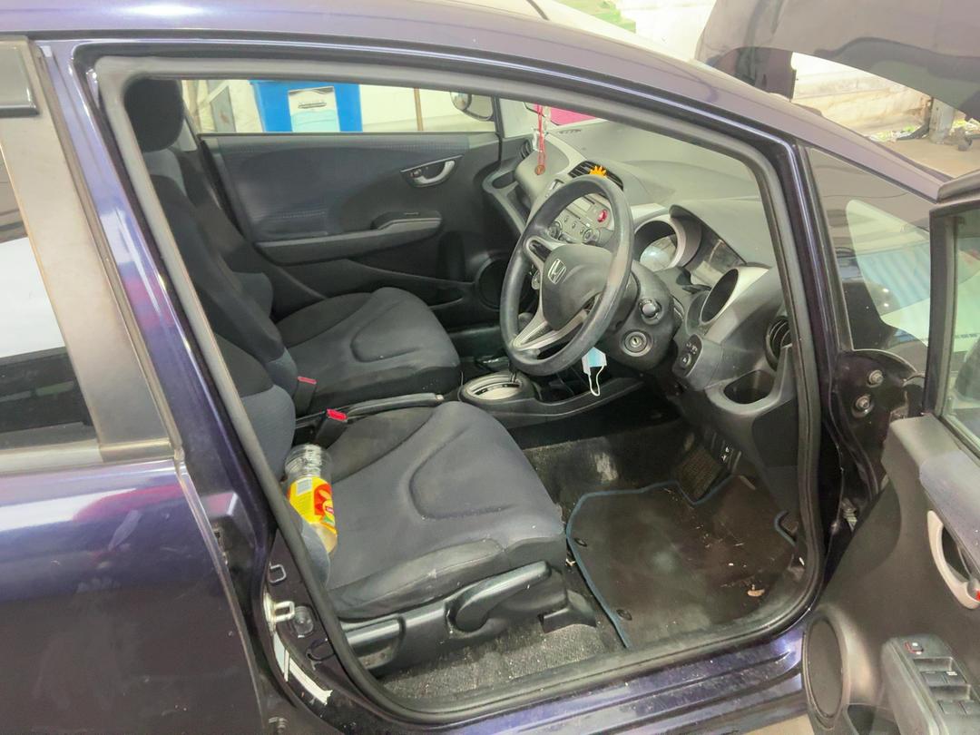 Photo '13' of Honda FIT Photo '13' of Honda FIT