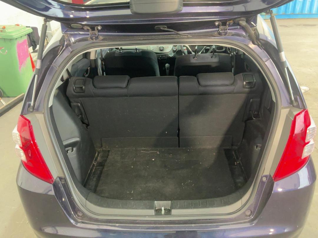 Photo '16' of Honda FIT Photo '16' of Honda FIT