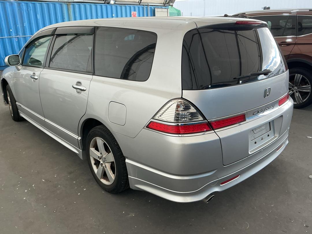 Photo '5' of Honda Odyssey