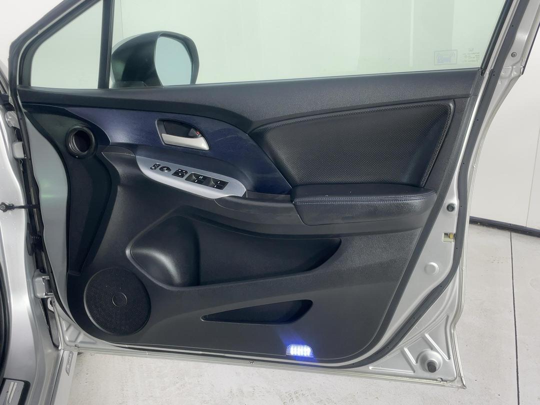 Photo '15' of Honda Odyssey