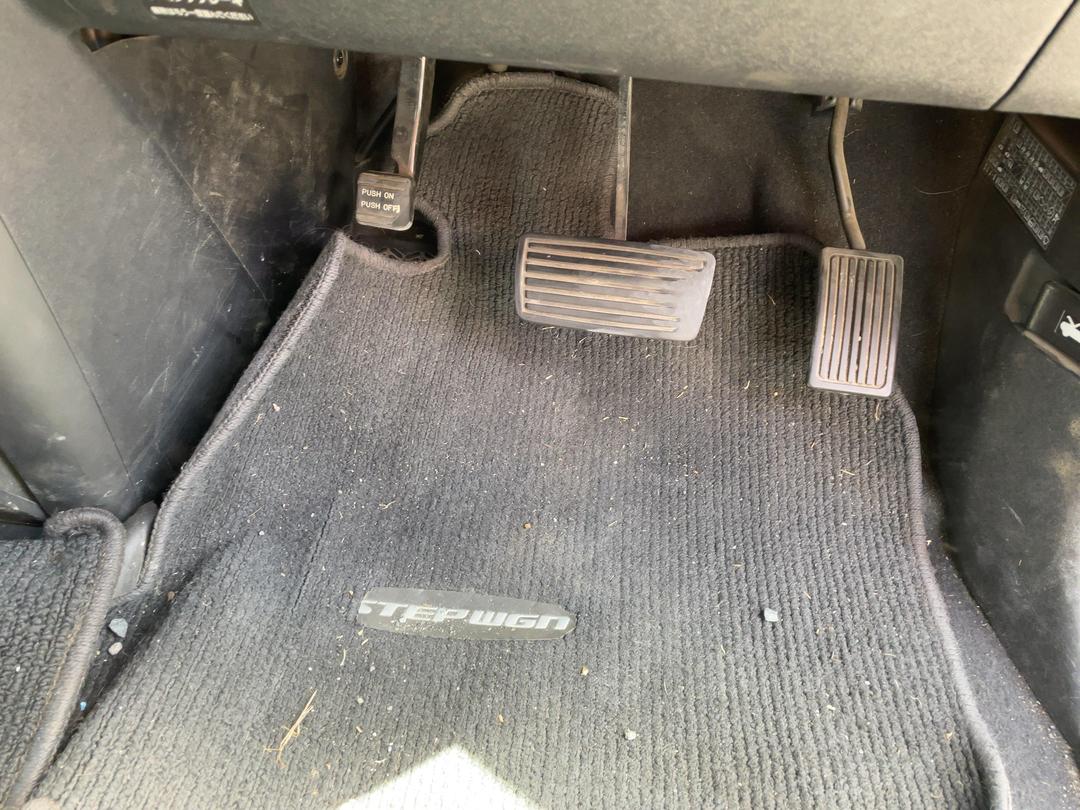 Photo '12' of Honda Stepwagon