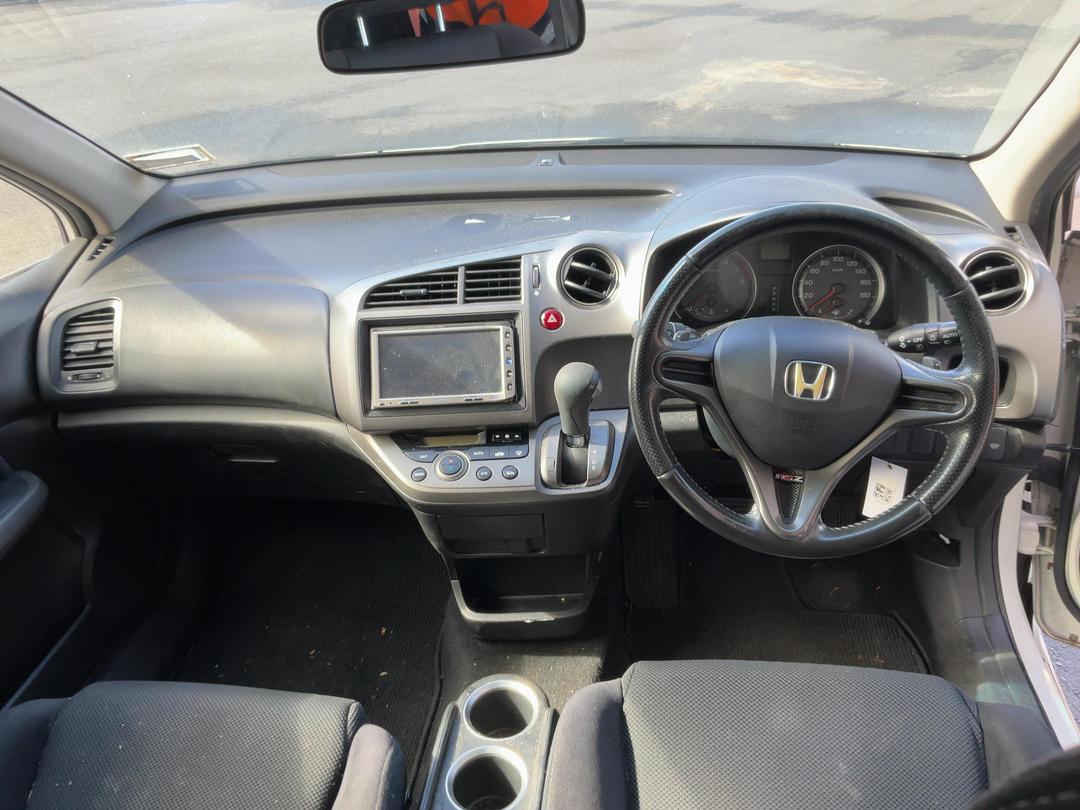 Photo '15' of Honda Stream