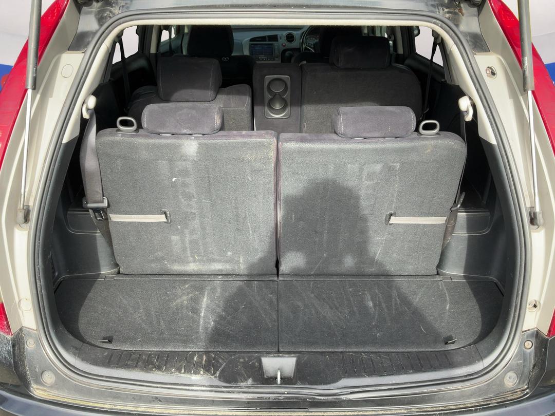 Photo '12' of Honda Stream Photo '12' of Honda Stream