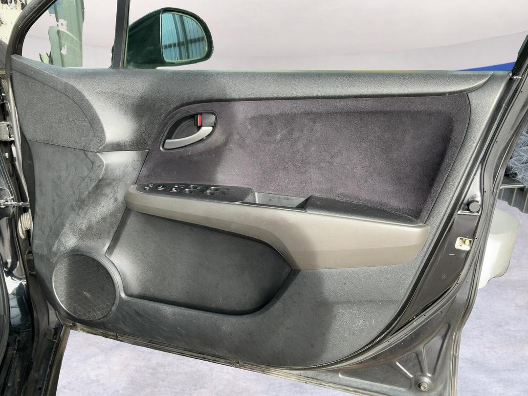 Photo '13' of Honda Stream Photo '13' of Honda Stream