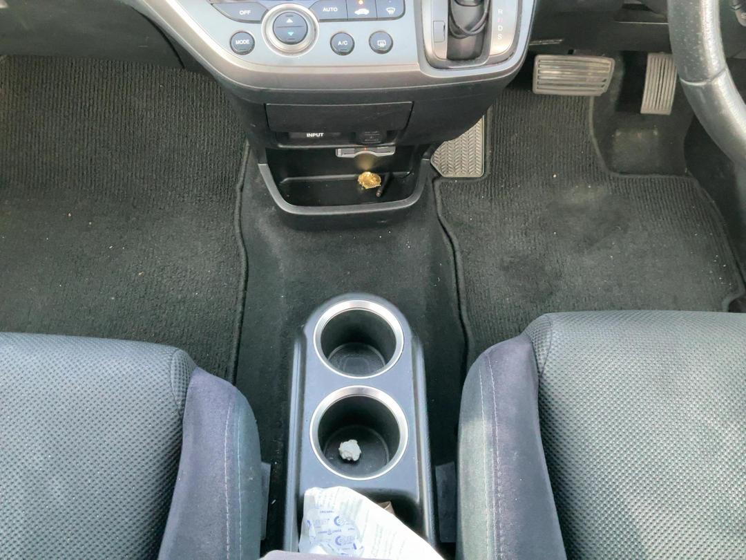 Photo '16' of Honda Stream Photo '16' of Honda Stream