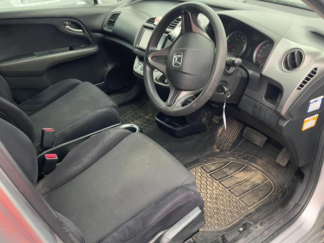 Photo '9' of Honda Stream Photo '9' of Honda Stream