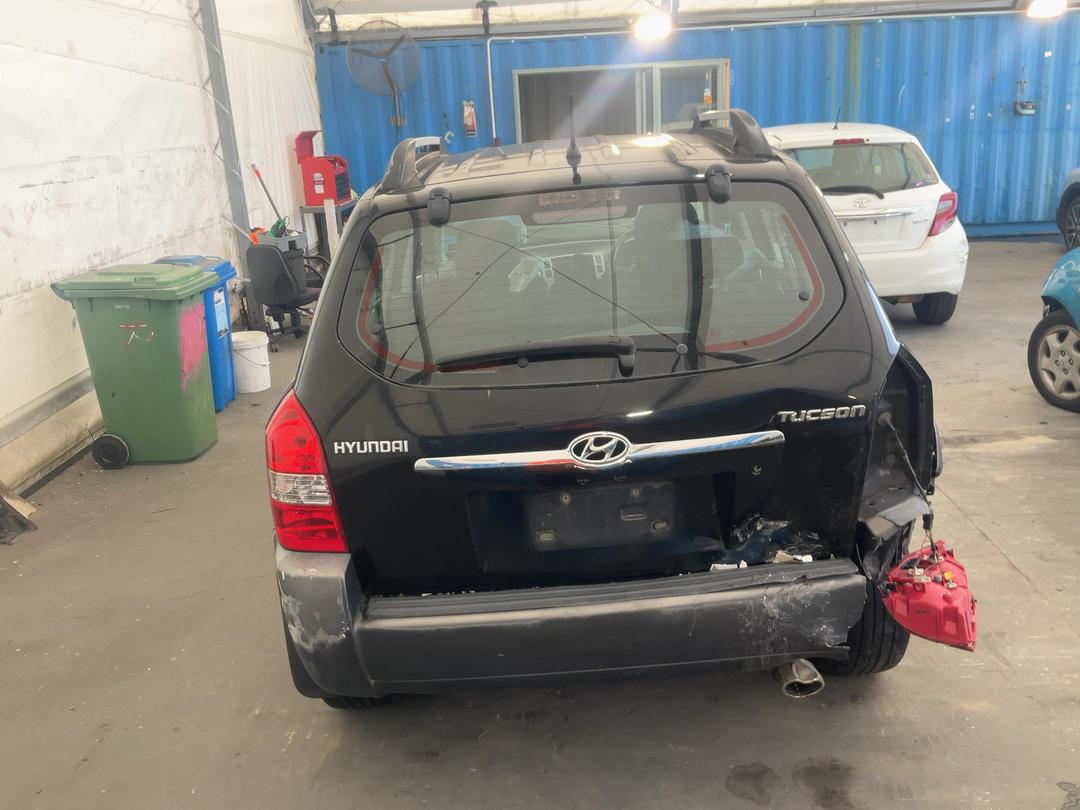 Photo '11' of Hyundai Tucson GLS Photo '11' of Hyundai Tucson GLS