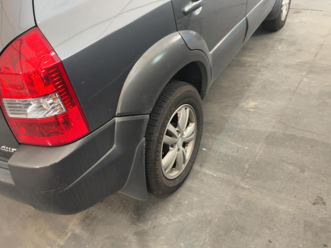 Photo '12' of Hyundai Tucson GLS Photo '12' of Hyundai Tucson GLS