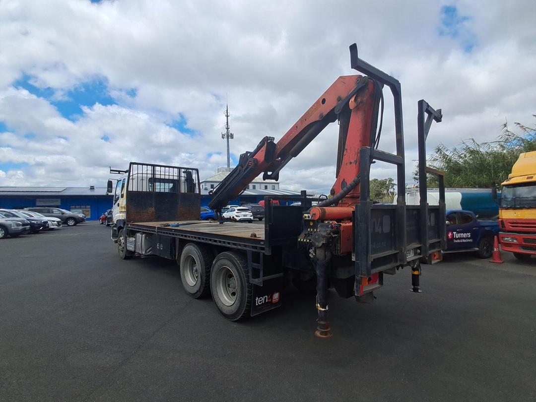 Photo '6' of Isuzu CYZ 400 GIGA Cab Chassis/Crane