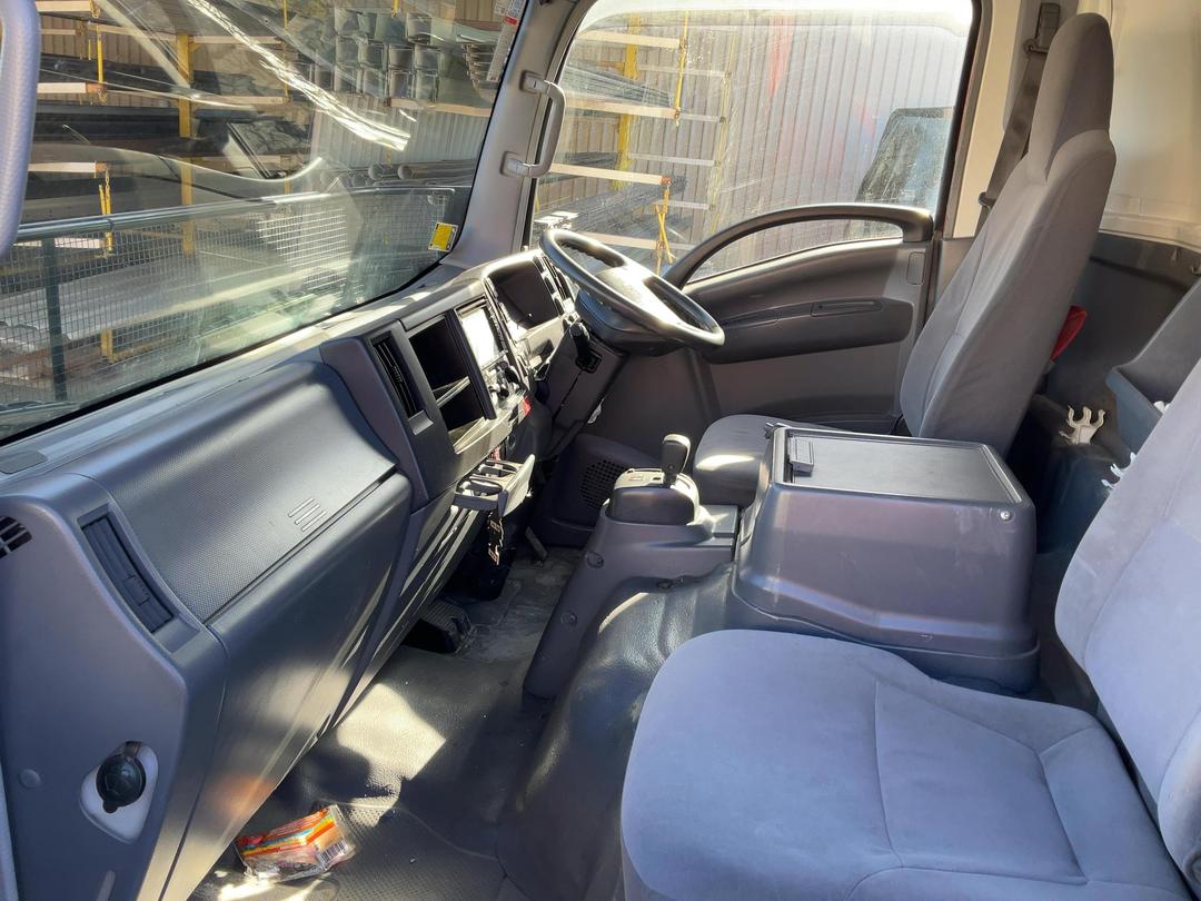 Photo '21' of Isuzu ELF NPR75N Curtain/Solid
