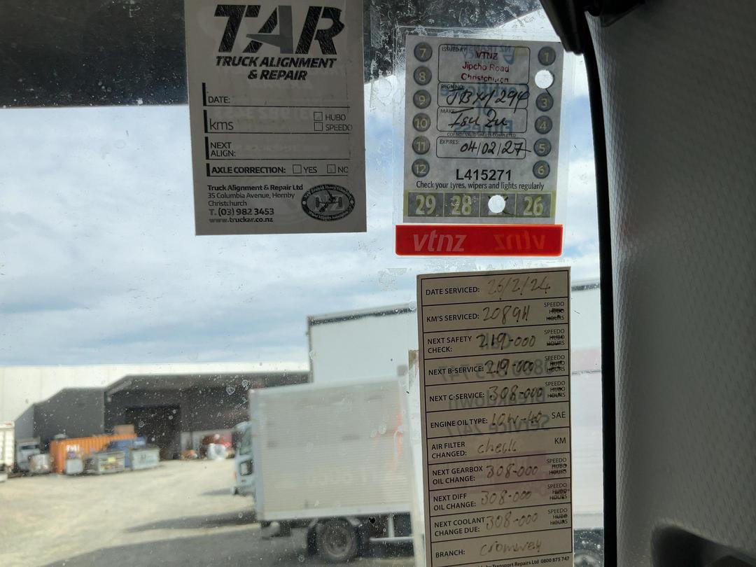 Photo '14' of Isuzu ELF NPR75N Curtain/Solid